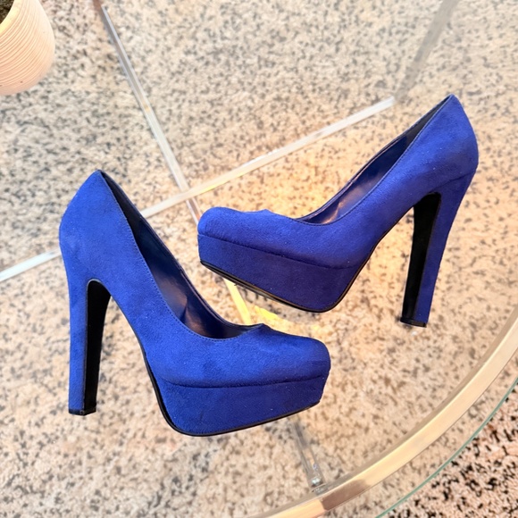 Blue high heels - Picture 5 of 5